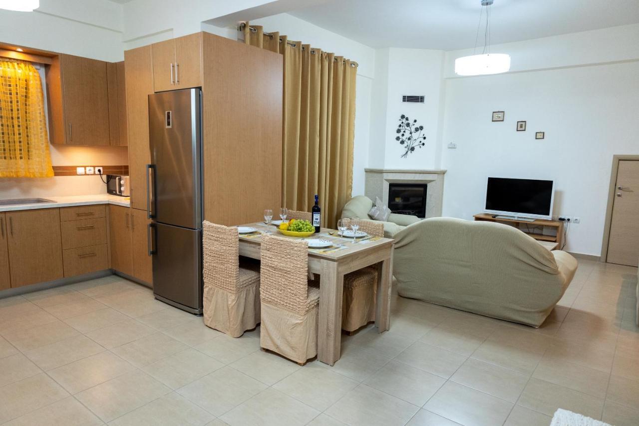 Konstantina's Comfort House Apartament Makrýgialos