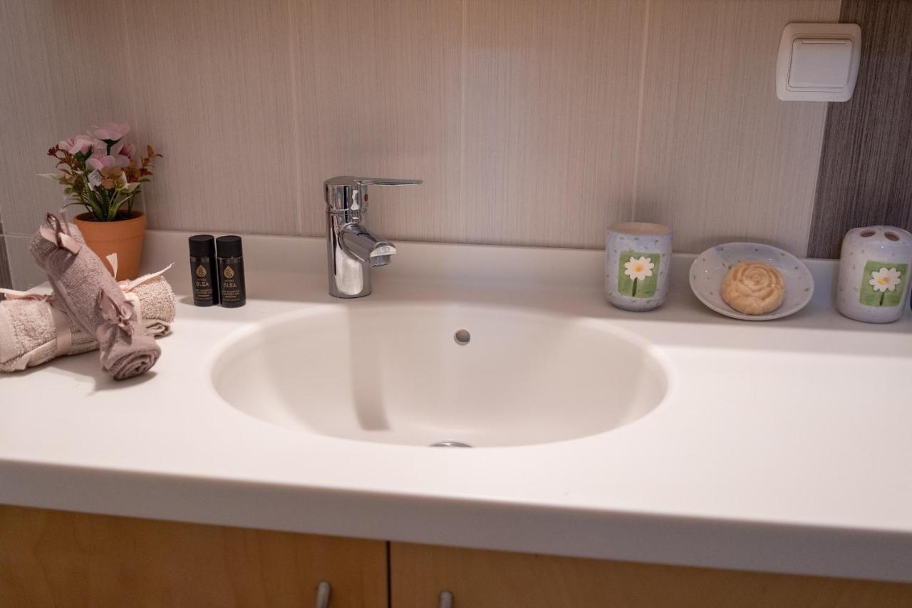 Konstantina's Comfort House Apartment *